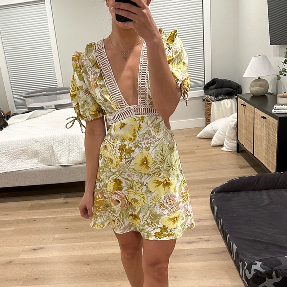 NWT ASOS design satin mini dress with ruffle detail - Picture 4 of 4